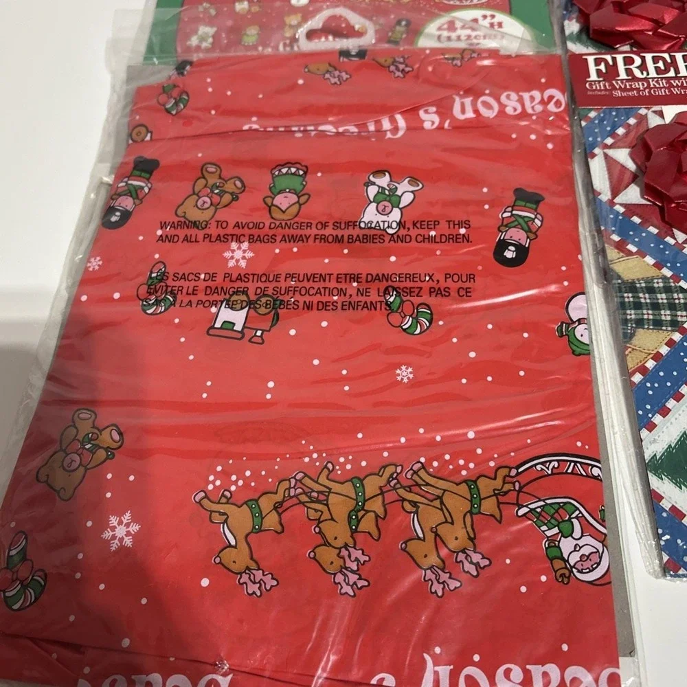 Lot 3 Hallmark Vintage Christmas Wrapping Paper Flat Wrap & 2 Giant‎ Gift Bags